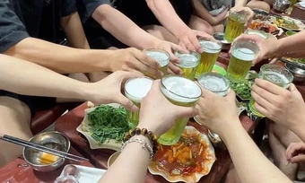 5 thói quen ăn uống không tốt cho sức khỏe sinh sản nam giới - Báo TinVina