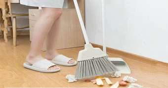 5 thói quen quét nhà cần bỏ ngay