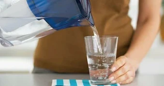 5 thói quen uống nước đun sôi để nguội cần bỏ ngay
