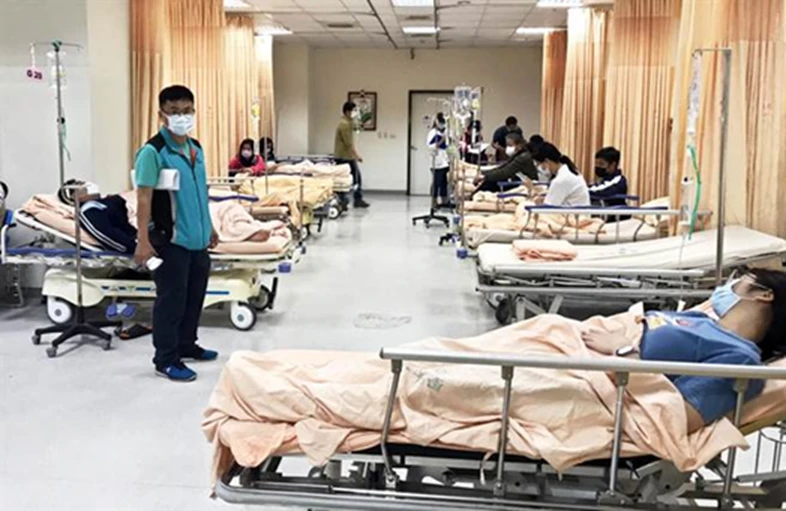 58 người sốt cao, tiêu chảy nhập viện cấp cứu, thủ phạm đến từ 1 thứ trong bếp mọi gia đình, rửa đi rửa lại vẫn đầy vi khuẩn 58 người sốt cao, tiêu chảy nhập viện cấp cứu, thủ phạm đến từ 1 thứ trong bếp mọi gia đình, rửa đi rửa lại vẫn đầy vi khuẩn