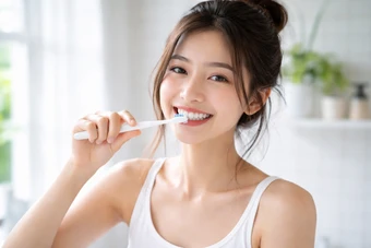 6 lý do gây hôi miệng dai dẳng - Báo TinVina