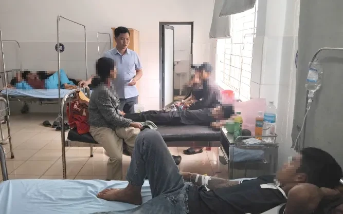 61 người nghi ngộ độc sau khi ăn bánh mì tại Đắk Lắk 61 người nghi ngộ độc sau khi ăn bánh mì tại Đắk Lắk