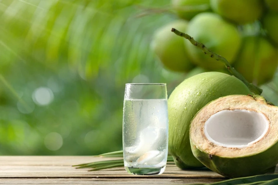 7 lợi ích sức khỏe của nước dừa đã được khoa học chứng minh 7 lợi ích sức khỏe của nước dừa đã được khoa học chứng minh