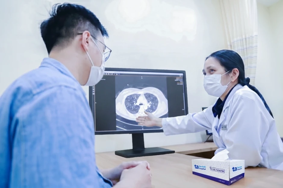 Ai dễ mắc viêm phổi do hít sặc? - Báo TinVina Ai dễ mắc viêm phổi do hít sặc? - Báo TinVina