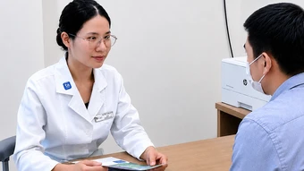 Amidan phì đại che lấp đường thở - Báo TinVina