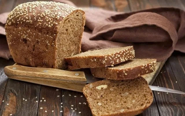 Ăn bánh mì nguyên cám thế nào để tốt cho sức khỏe và không tăng cân? Ăn bánh mì nguyên cám thế nào để tốt cho sức khỏe và không tăng cân?