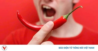 Ăn cay nhiều có hại thế nào? 7 cảnh báo bạn không nên bỏ qua