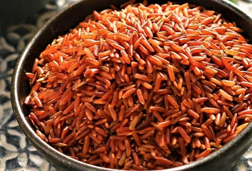 Ăn gạo lứt đỏ mỗi ngày mang lại lợi ích gì cho sức khỏe?