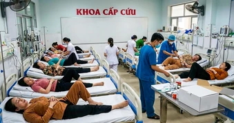 An Giang: 97 người ngộ độc sau khi ăn bánh bông lan trứng muối