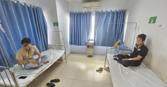 Ăn món vếch bò um cà đắng, 3 người bị bỏng hết khoang miệng