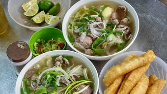 Ăn phở thế nào không tăng mỡ máu?