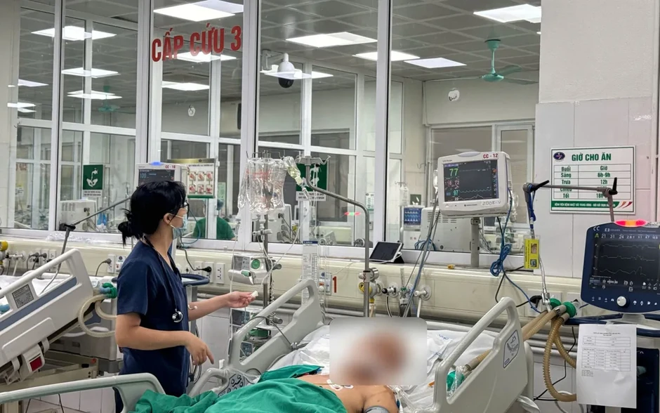 Ăn tiết canh, người đàn ông viêm màng não, phù não nguy kịch Ăn tiết canh, người đàn ông viêm màng não, phù não nguy kịch