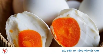 Ăn trứng muối có cần luộc không? Sự thật khiến nhiều người bất ngờ