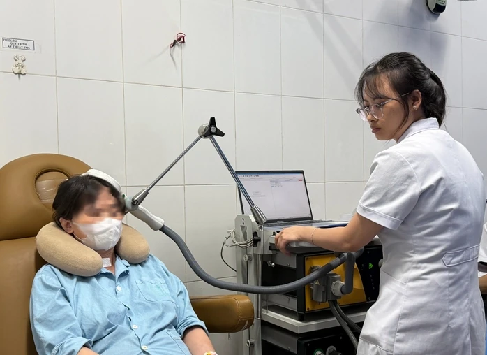 Ảo thanh - "tiếng nói trong đầu" ám ảnh nữ công nhân suốt 5 năm Ảo thanh - "tiếng nói trong đầu" ám ảnh nữ công nhân suốt 5 năm