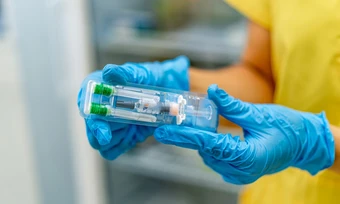 Australia miễn phí vaccine RSV cho người già - Báo TinVina