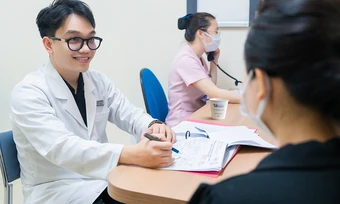 Bà bầu dùng điều hòa thế nào để dễ dịu khi nắng nóng? - Báo TinVina