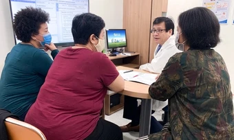 Ba chị em cùng béo phì đa biến chứng - Báo TinVina