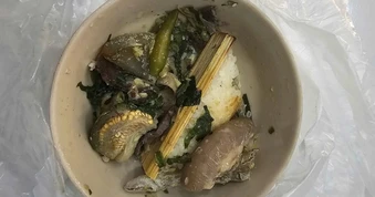 Ba người phải đi cấp cứu sau khi ăn vếch bò um cà đắng ở quán nhậu
