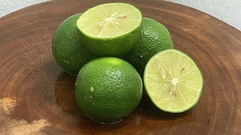 Ba thời điểm tốt để uống nước chanh