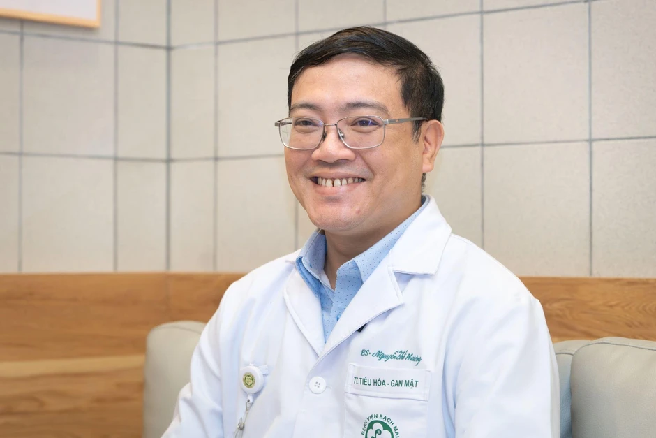 Bác sĩ Bạch Mai cảnh báo cách ăn của nhiều người “tiếp tay” cho ung thư Bác sĩ Bạch Mai cảnh báo cách ăn của nhiều người “tiếp tay” cho ung thư