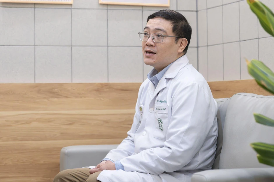 Bác sĩ Bạch Mai cảnh báo cách ăn của nhiều người “tiếp tay” cho ung thư Bác sĩ Bạch Mai cảnh báo cách ăn của nhiều người “tiếp tay” cho ung thư