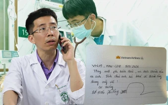 Bác sĩ Bạch Mai cứu 1 bệnh nhân liệt mặt ở không trung, trong chuyến bay Hà Nội - Paris