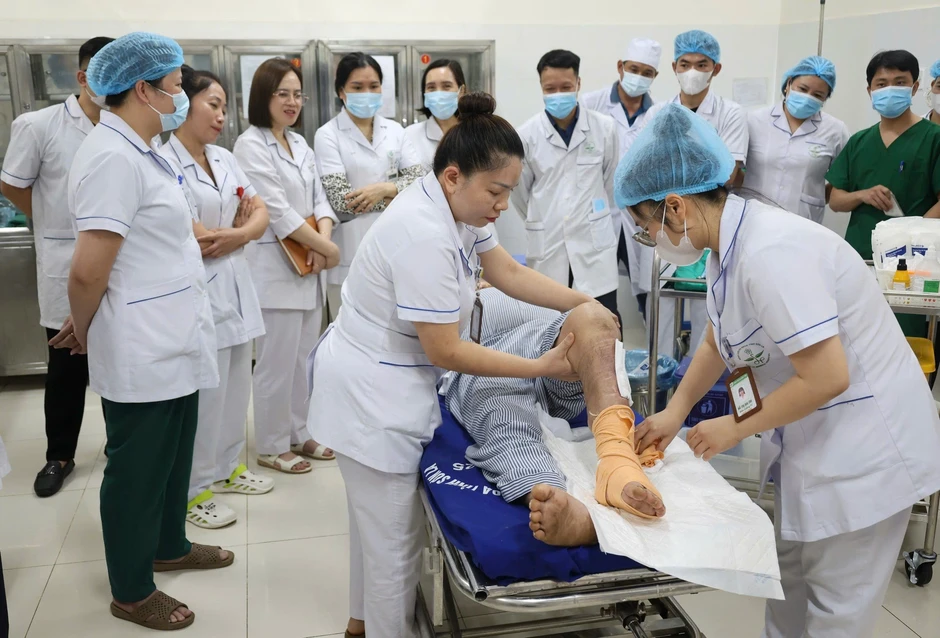Bác sĩ Bạch Mai giúp đồng bào Sơn La chăm sóc sức khỏe như tại Thủ đô Bác sĩ Bạch Mai giúp đồng bào Sơn La chăm sóc sức khỏe như tại Thủ đô