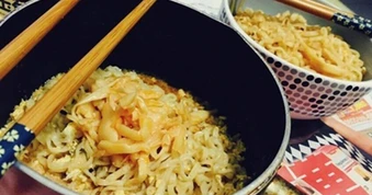 Bác sĩ cảnh báo cách ăn mì khiến đường huyết tăng vọt, ngang với uống cả 1 chai nước ngọt