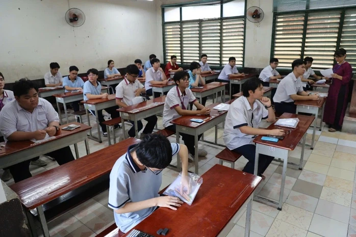 Bác sĩ cảnh báo: Sĩ tử dễ khủng hoảng, đổ bệnh sau kỳ thi Bác sĩ cảnh báo: Sĩ tử dễ khủng hoảng, đổ bệnh sau kỳ thi