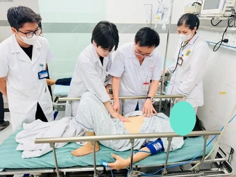 Bác sĩ cảnh báo: Xuất hiện 'nốt ruồi' ở bàn tay, quanh miệng có thể là dấu hiệu của BỆNH HIỂM NGHÈO