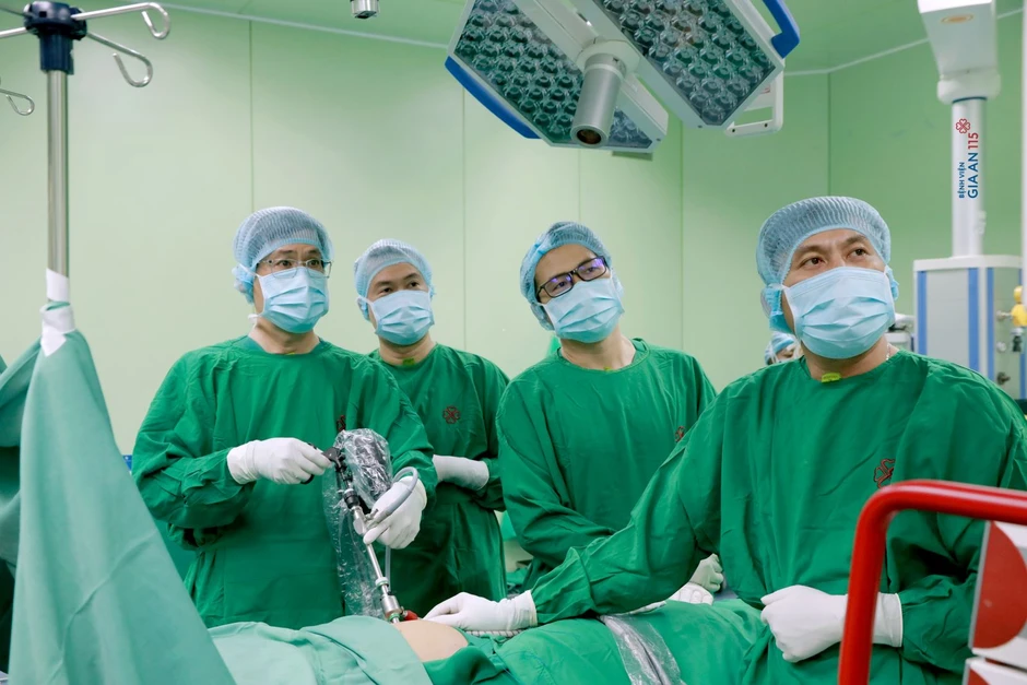Bác sĩ chạy đua thời gian cứu bệnh nhân viêm ruột thừa mắc Thalassemia nặng Bác sĩ chạy đua thời gian cứu bệnh nhân viêm ruột thừa mắc Thalassemia nặng