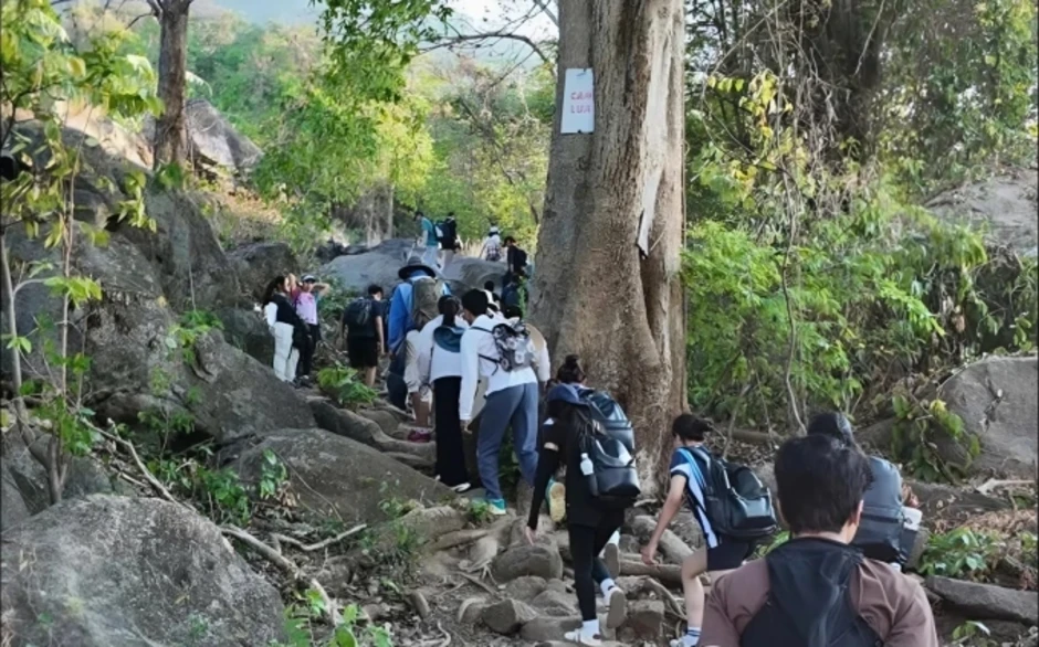 Bác sĩ chỉ cách bảo vệ khớp gối khi trekking dịp lễ - Báo TinVina Bác sĩ chỉ cách bảo vệ khớp gối khi trekking dịp lễ - Báo TinVina