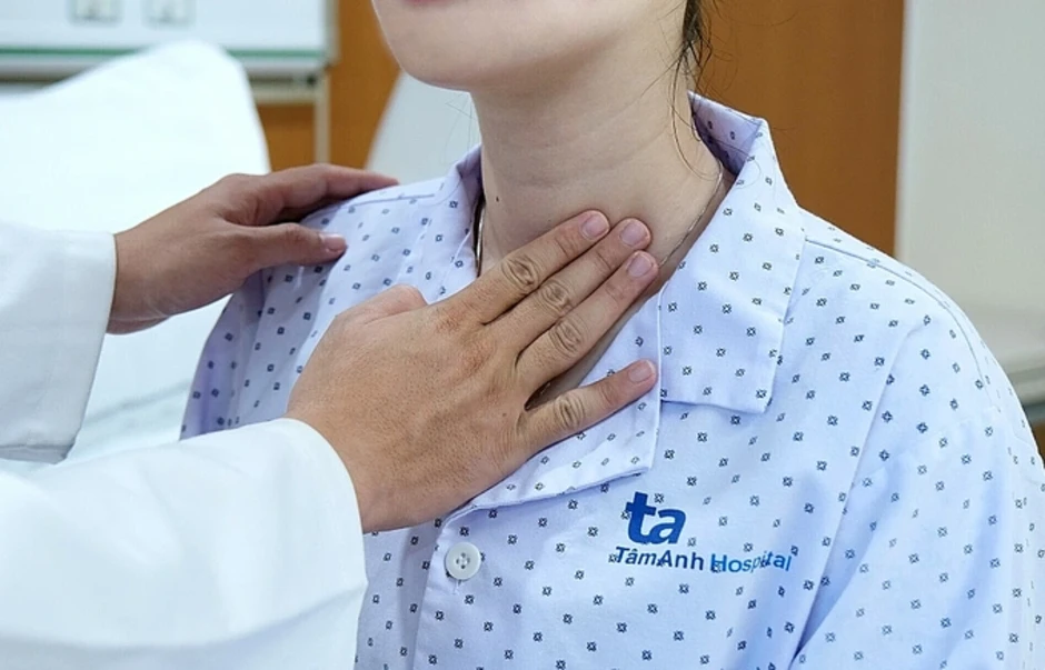 Bác sĩ chỉ ra thay đổi trên mặt cảnh báo bệnh tuyến giáp - Báo TinVina Bác sĩ chỉ ra thay đổi trên mặt cảnh báo bệnh tuyến giáp - Báo TinVina