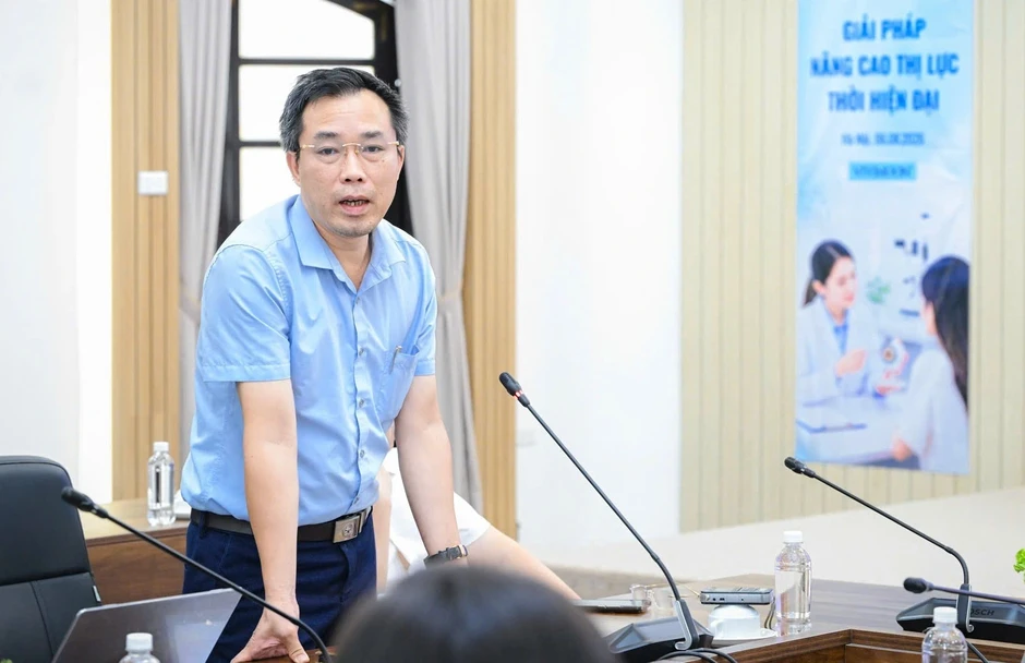 Bác sĩ chỉ thói quen khiến trẻ dễ cận thị, nhiều gia đình đang mắc phải Bác sĩ chỉ thói quen khiến trẻ dễ cận thị, nhiều gia đình đang mắc phải