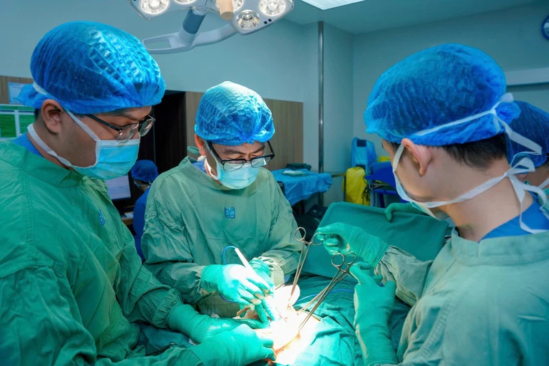 Bác sĩ chuyên khoa II Nguyễn Triệu Vũ: Chính bệnh nhân đã kéo tôi đến với chuyên ngành điều trị ung thư vú Bác sĩ chuyên khoa II Nguyễn Triệu Vũ: Chính bệnh nhân đã kéo tôi đến với chuyên ngành điều trị ung thư vú