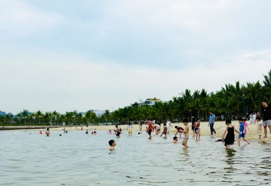Bác sĩ hướng dẫn cách sơ cứu trẻ đuối nước Bác sĩ hướng dẫn cách sơ cứu trẻ đuối nước