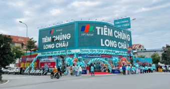 Bác sĩ Long Châu kể lại khoảnh khắc 'tranh thủ từng giây' cứu nguy bé bị sặc sữa