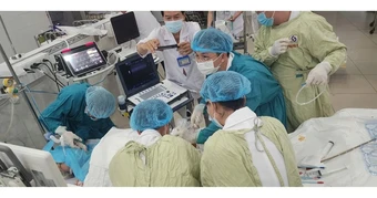Bác sĩ thiết lập ECMO trong 20 phút, cứu sống nhiều ca ngừng tim nguy kịch