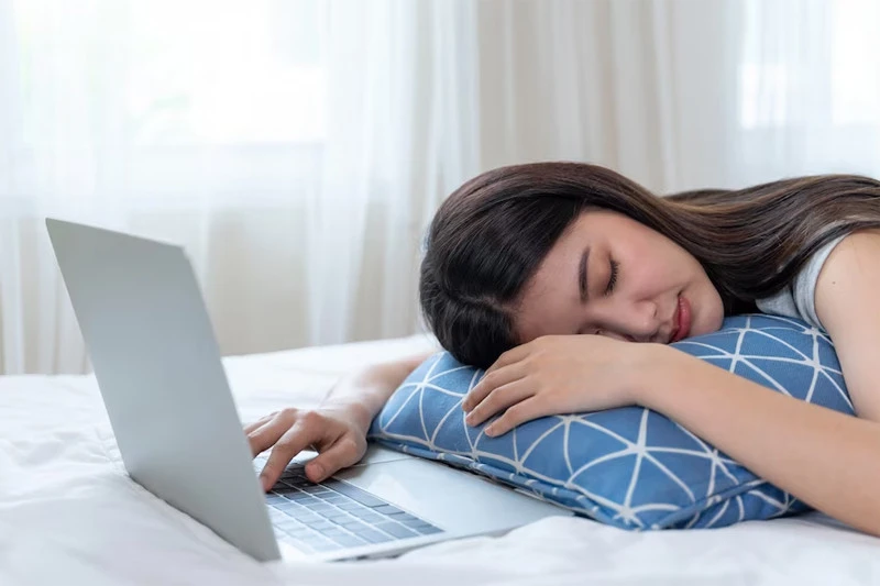 Bác sĩ tiết lộ 1 dấu hiệu khi ngủ trưa cảnh báo bệnh tim tiềm ẩn Bác sĩ tiết lộ 1 dấu hiệu khi ngủ trưa cảnh báo bệnh tim tiềm ẩn