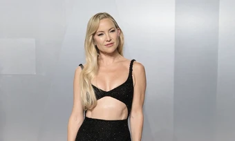Bài tập giúp Kate Hudson sở hữu cơ bụng săn chắc ở tuổi 46