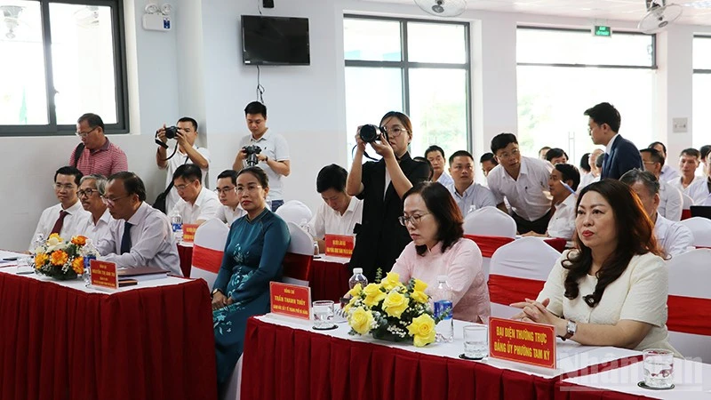 Bàn giao, đưa vào sử dụng công trình Khu điều trị kỹ thuật cao-Bệnh viện Đa khoa Quảng Nam