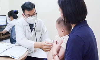 Ban tím - dấu hiệu viêm não mô cầu trở nặng - Báo TinVina