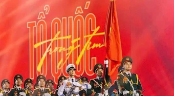 Ban tổ chức "Tổ quốc trong tim" thông báo dời lịch diễn ra chương trình