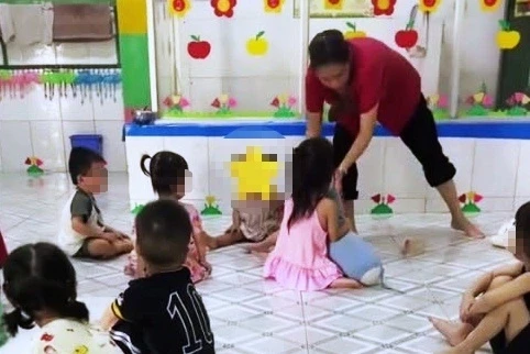Bảo mẫu bắn dây thun, đánh trẻ ở TPHCM: Đề nghị bảo vệ trẻ tuyệt đối Bảo mẫu bắn dây thun, đánh trẻ ở TPHCM: Đề nghị bảo vệ trẻ tuyệt đối