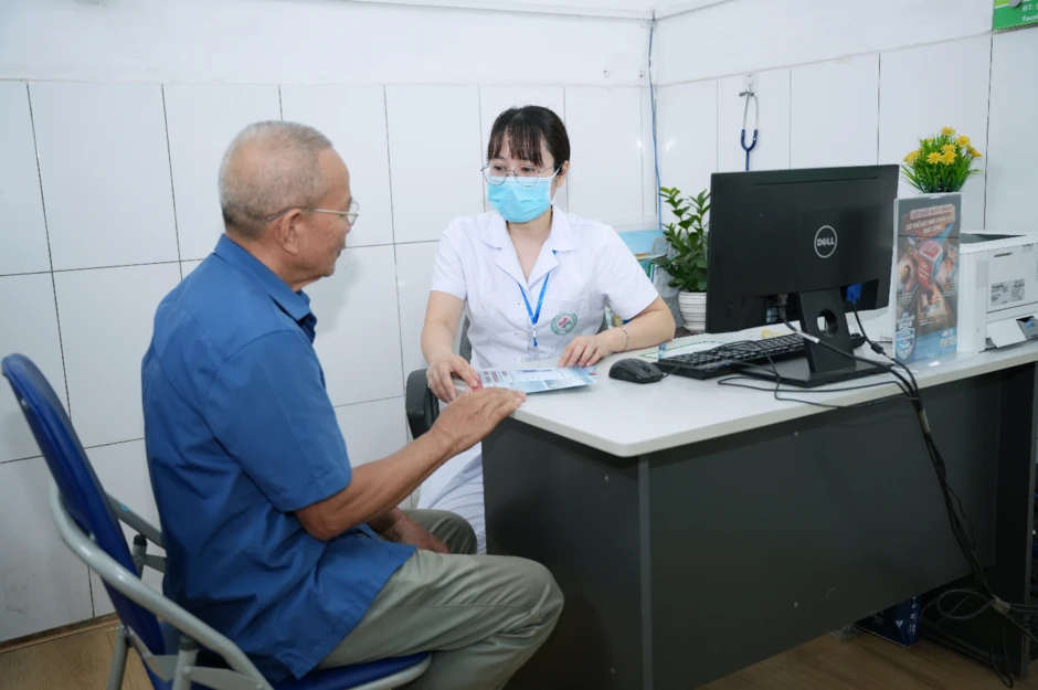 Bảo vệ “lá phổi” cho người cao tuổi khi giao mùa Bảo vệ “lá phổi” cho người cao tuổi khi giao mùa