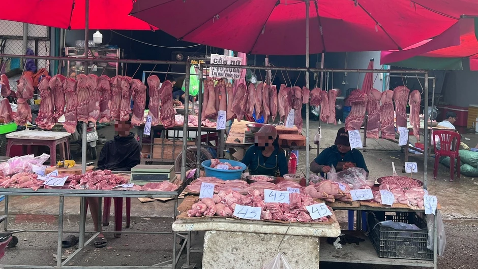Bất an thịt heo chứa chất cấm Bất an thịt heo chứa chất cấm