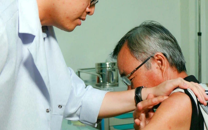 Bẻ khớp ngón tay 'sảng khoái' nhưng nguy hiểm thế nào? Bẻ khớp ngón tay 'sảng khoái' nhưng nguy hiểm thế nào?