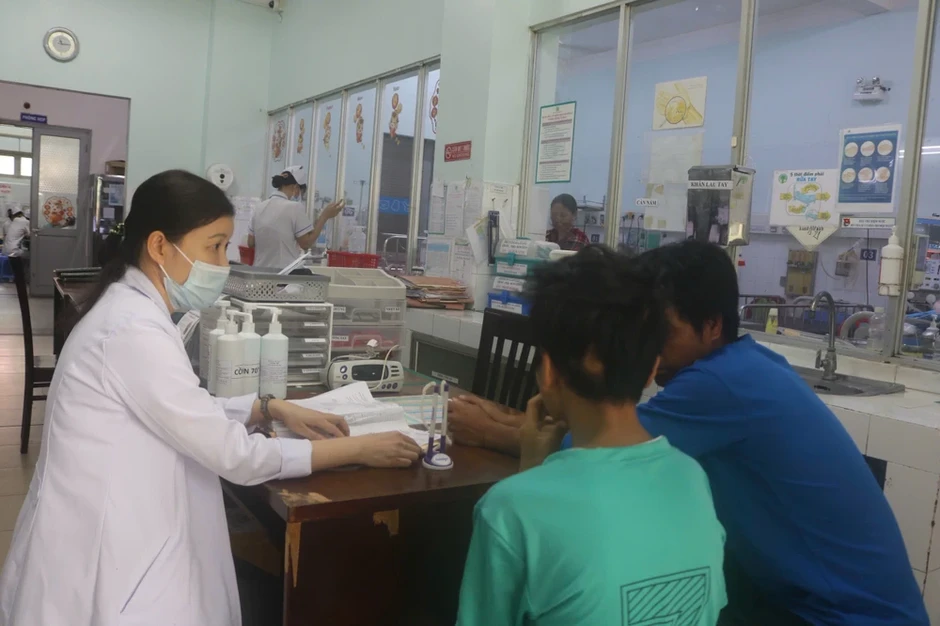 Bé trai nguy kịch vì tăm tre đâm thủng tim, tràn mủ màng tim hiếm gặp Bé trai nguy kịch vì tăm tre đâm thủng tim, tràn mủ màng tim hiếm gặp