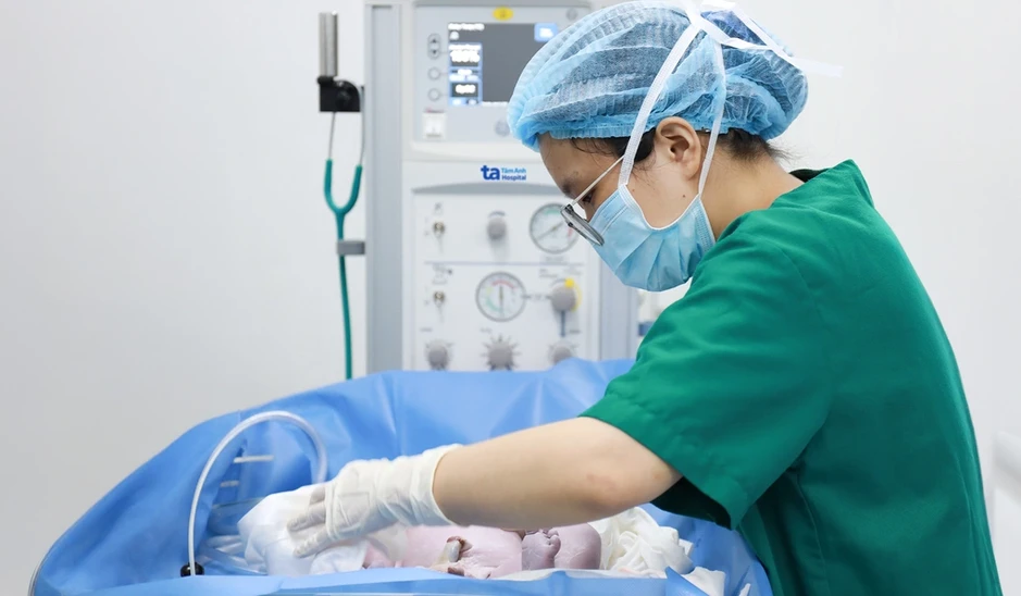 Bé trai thừa một nhiễm sắc thể Y - Báo TinVina