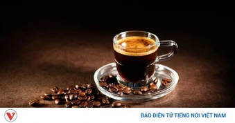 Bệnh gan có phải kiêng cà phê? 3 điều người bệnh nên biết